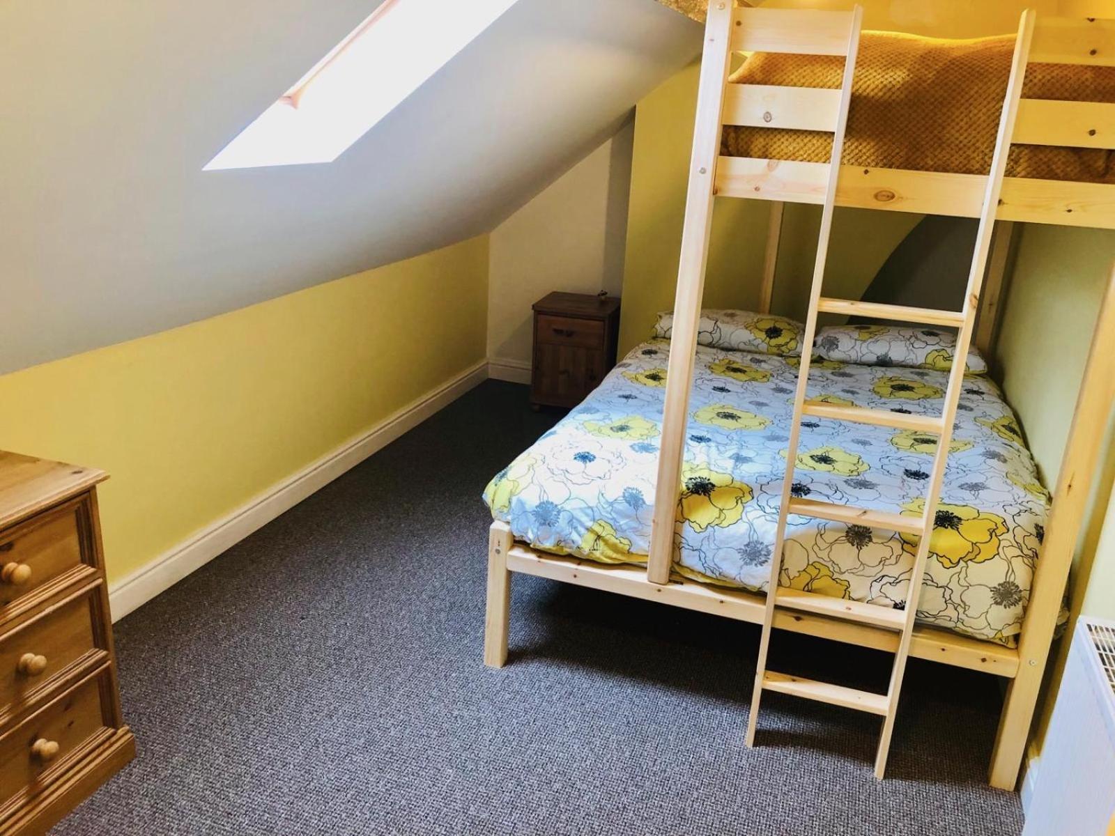 Llangollen Townhouse 4 Bedroom Eksteriør bilde